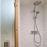 Lenderi Luxury With Sauna Апартаменты