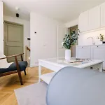 Lenderi Luxury With Sauna Апартаменты