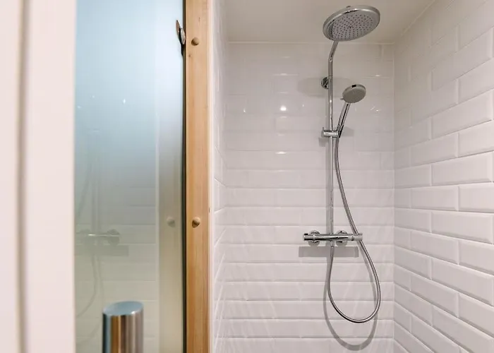 Lenderi Luxury With Sauna Apartmán